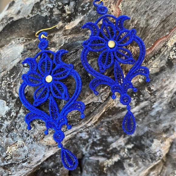 embroiderybin